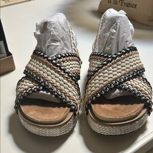 Kelsi Dagger Women's Woven Sandals